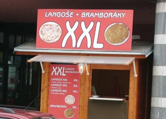Národ tloustne. Zdravotníci mají problém, hasiči práci a prodej oděvů XXL frčí