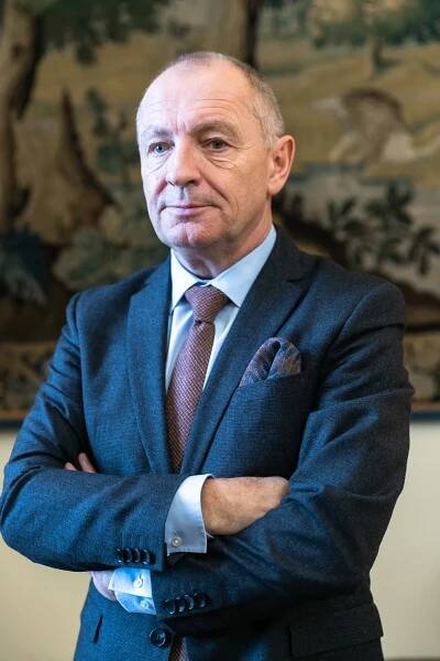 Střídání stráží: Česko vysílá do světa nové diplomaty. A poprvé bude mít velvyslance v Kosovu