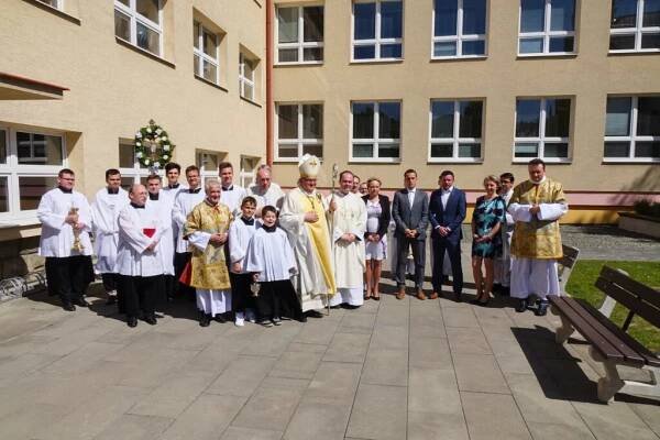 Oslava dokončení rekonstrukce střechy - Farnost Vidče