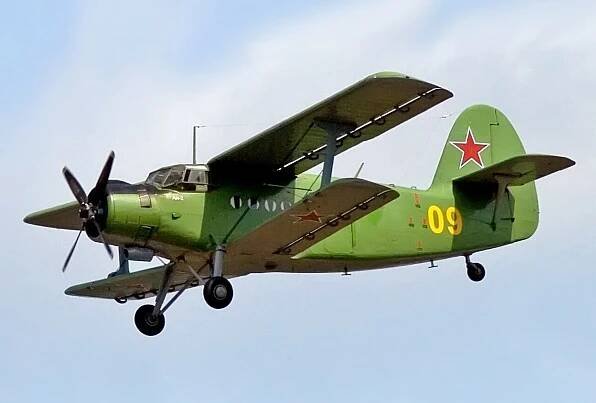 Antonov_An-2