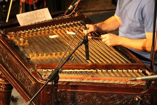 OBRAZEM: Cimbal Classic rozezněl studiový sál Českého rozhlasu | České Budějovice