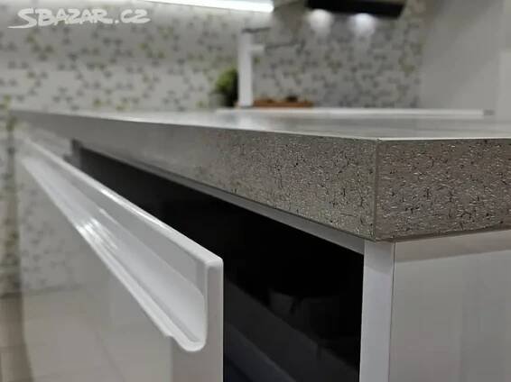Kuchyně Gorenje - vzorek Tessa ze showroomu Zlín