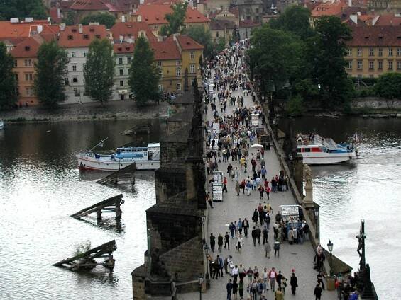 Staroměstská mostecká věž