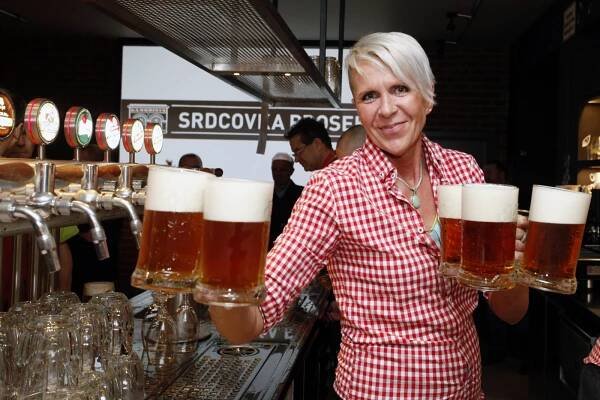 Pivo Gambrinus jako v pivovaru. Další konceptová hospoda Srdcovka je na pražském Proseku | Prazdroj