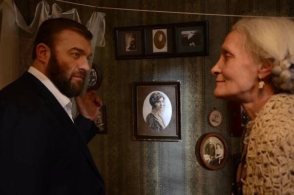 Těň - Z filmu - Michail Porečenkov, Valentina Nějmorovec