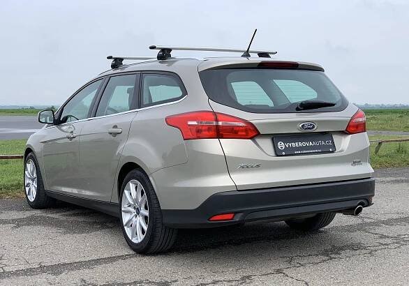 Ford Focus Combi 1.5 Ecoboost 110kw/Manuál/73 000 km/2xALU - Výběrová auta