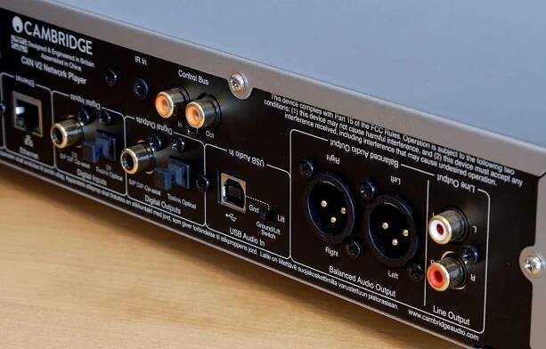 Eingänge des Cambridge CXN V2 Streamers