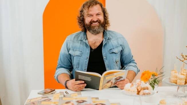 V Amazonu proběhla autogramiáda cukráře Maršálka. Pro podpis si přišly zástupy fanoušků – Lifee.cz