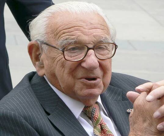 Nicholas Winton Biography - Facts, Childhood, Family Life & Achievements