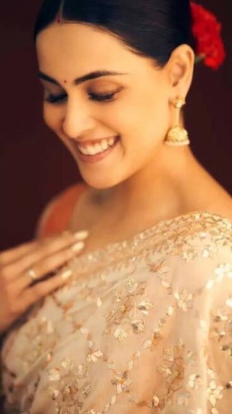 When Genelia D'Souza let her jhumkas do the talking