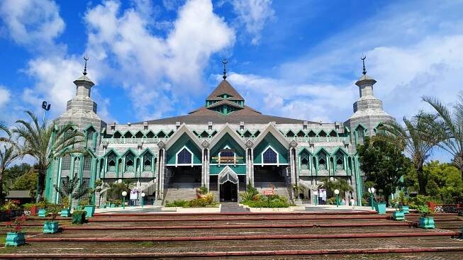 Al-Markaz Al-Islami Mosque