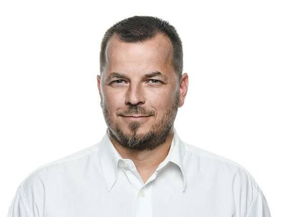 Bouře na radnici v Uhříněvsi: Starosta svolal jednání zastupitelů na den voleb. Už nebudou mít mandát