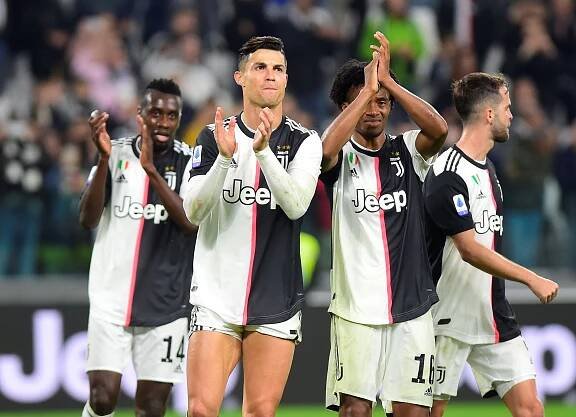Juventus si doma poradil s Boloňou a upevnil si první místo. Krejčí hrál celý zápas
