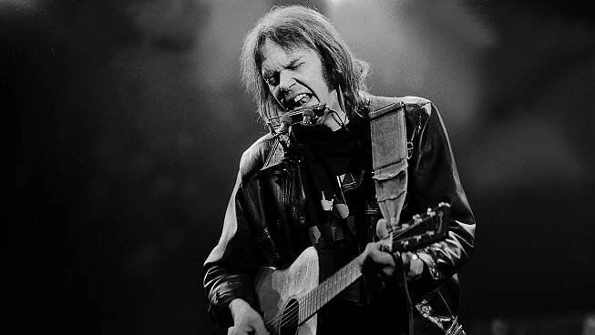 neil young prisoners of rock & roll