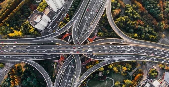 Průlom ve financování stavebních projektů: Pojistné záruky nově v dopravní infrastruktuře - Echo24.cz