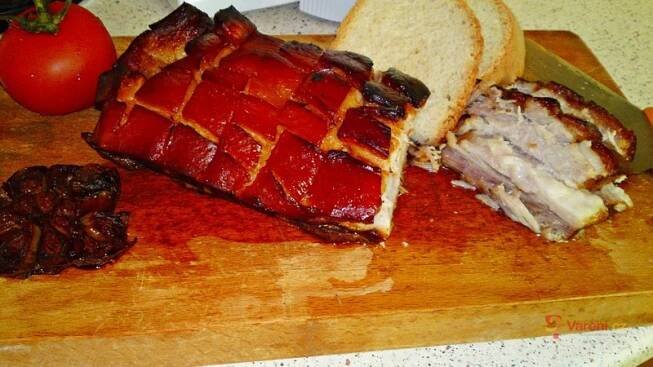 Pečený bůček Momofuku marinovaný v suché marinádě