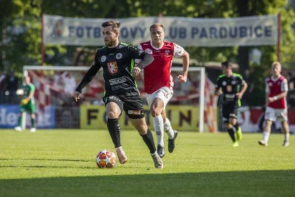 Derby v Pardubicích branku nenabídlo | FC Hradec Králové