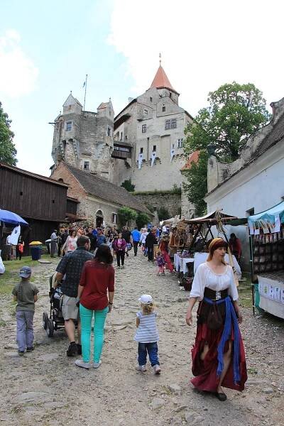Slavnosti Pernštejnského panství 2016 – Městys Nedvědice