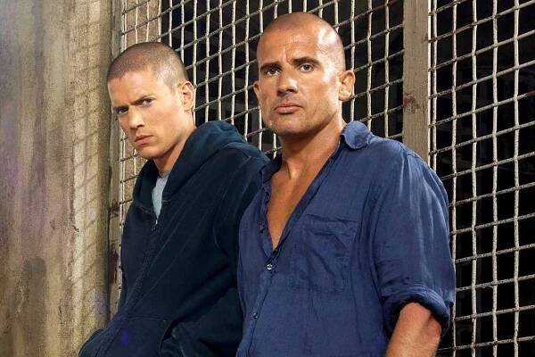 Wentworth Miller as Michael Scofield and Dominic Purcell as Lincoln Burrows on 'Prison Break'