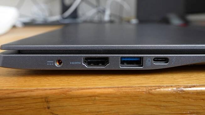 File:Acer Swift 3 rear-left edge.jpg