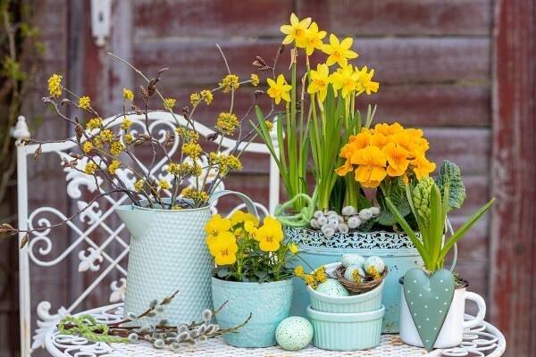 Inspirace na nádhernou velikonoční výzdobu, co nic nestojí: Přeneste si svátky jara i na balkon či zahradu