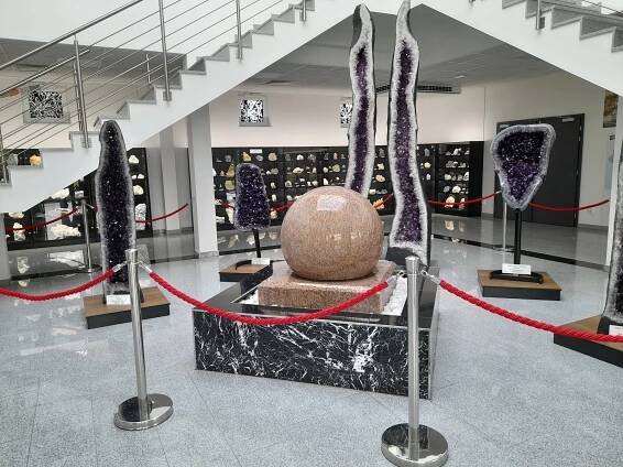 Lepší než Národní muzeum. Návštěvníci obdivují brazilské ametysty i zub mamuta
