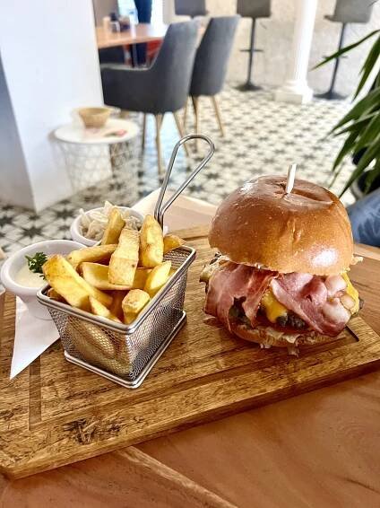 Pozvánka na výbornou pizzu a burgery v Mikulově – do Tommy Pizza & Burger! | www.coolbrnoblog.cz