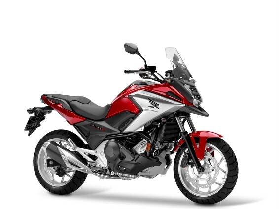 Honda NC750X DCT candy chromosphere red 2018