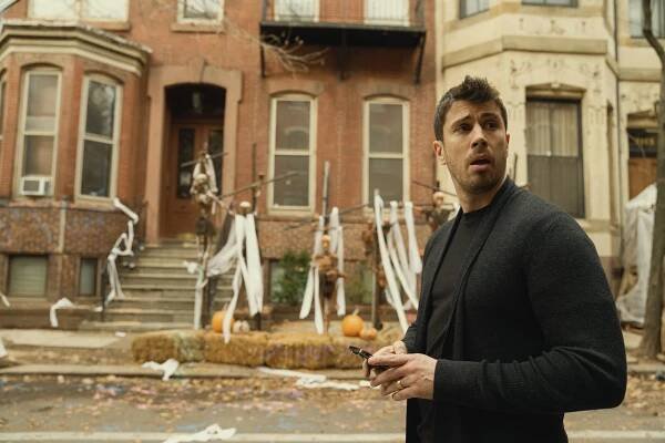 Servant - Baf - Z filmu - Toby Kebbell