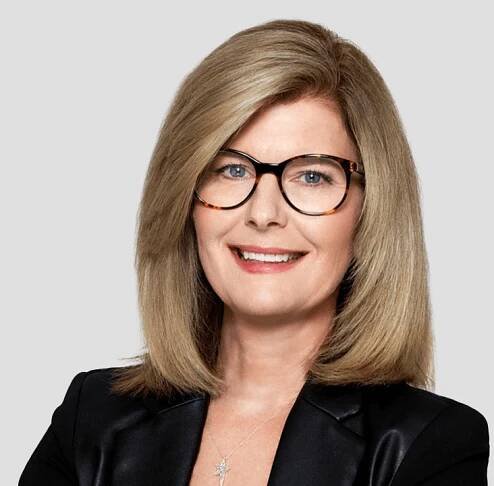 Pamela Williams, a member of the SU2C Founders and Advisors Committee, contributing her expertise and influence to support cancer research initiatives.