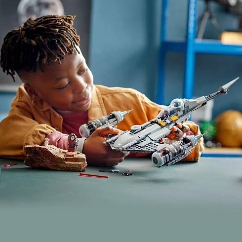 LEGO® Star WarsTM 75325 Mandalorianova stíhačka N-1