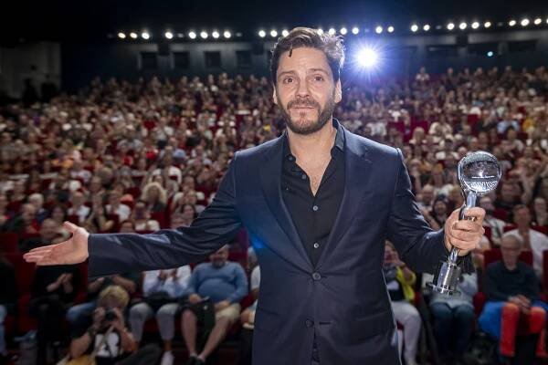 Cenu prezidenta festivalu získal Daniel Brühl. Liboval si, že je hezčí než Oscar