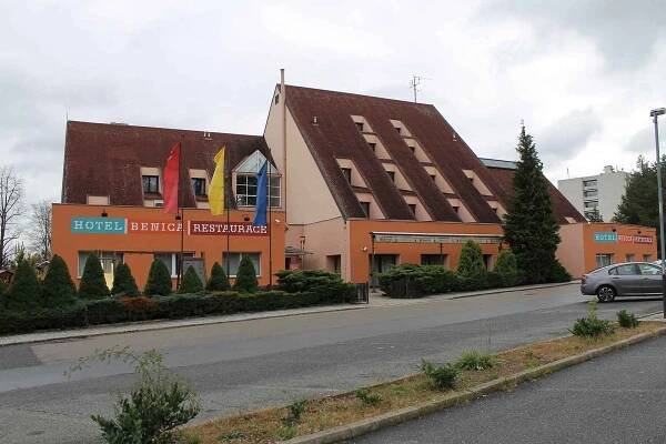 Město Benešov chce koupit hotel Benicu u Konopiště