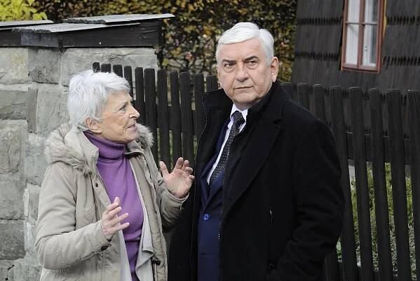 Doktor Martin - Šťastně až do smrti - Z filmu - Jana Štěpánková, Miroslav Donutil