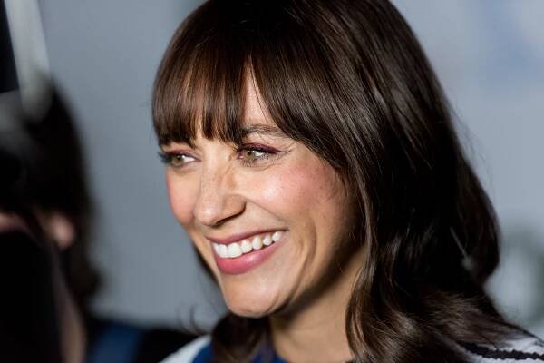 Rashida Jones on Feminist Porn, Sex and Privacy in Hot Girls Wanted: Turned On