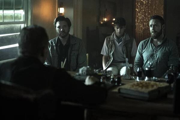 Jason Butler Harner, Connor Hammond, Ross Marquand - Živí mrtví - Vojenští vůdci - Z filmu