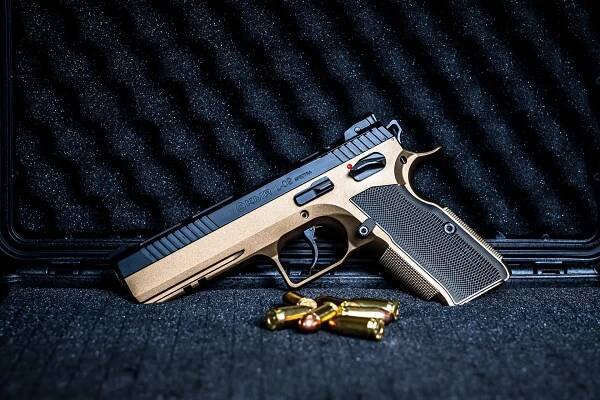Samonabíjecí pistole KMR L-02 SPECTRA - G.I.S. silencers