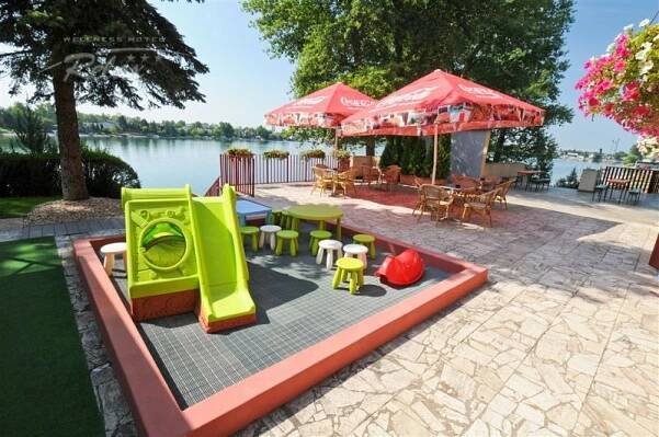 Hotel Relax *** Senec | Domalenka