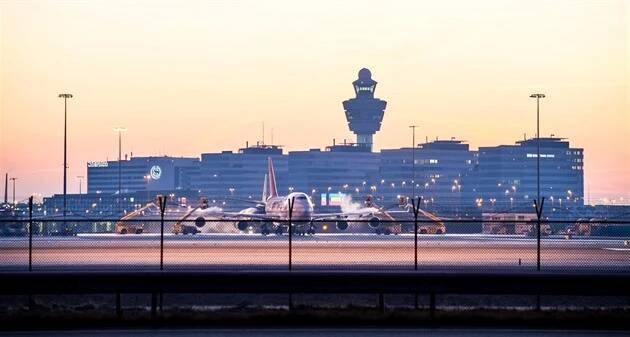 Fotogalerie: Problémy na letišti Schiphol v Amsterdamu v důsledku stávky (23. dubna 2022)