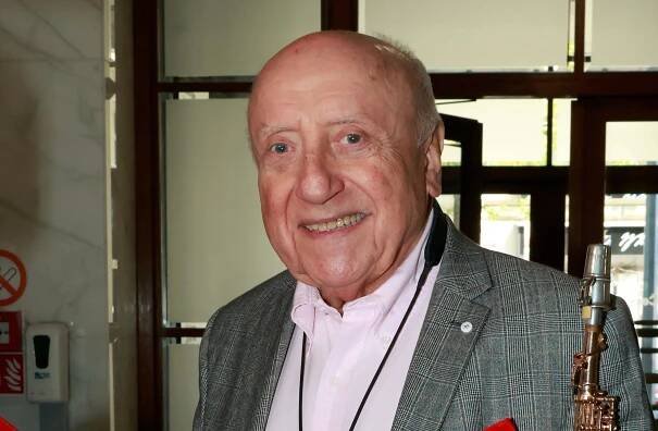 Zakrvácený a domlácený Felix Slováček znovu skončil v nemocnici. Lékaři bez slitování promluvili