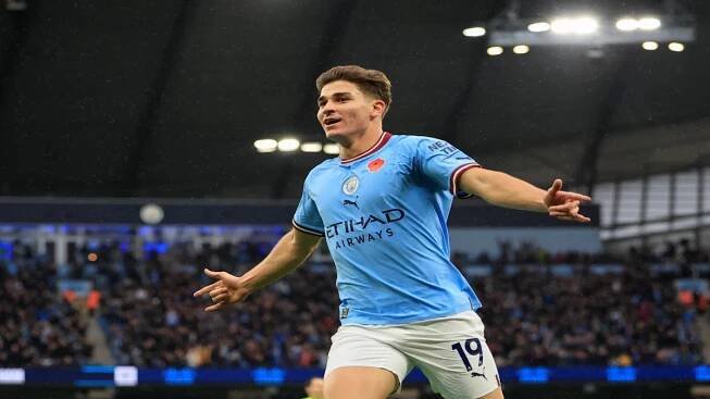 Álvarez za 80 milionů eur? Manchester City by tuto nabídku zvážil. Spekulace ohledně příchodu Musialy nabírají na reálnosti