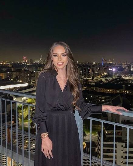 FOTO: Půvabná influencerka je opět zamilovaná. – stránka 144
