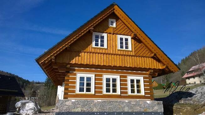 Roubenka se stodolou Benecko | Roubenky Roubal - Krkonoše