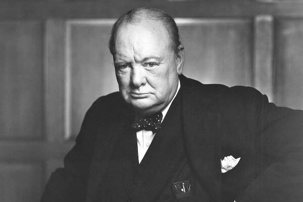 Sir Winston Churchill Yousuf Karsh 1965 Commemorative UK Crown Coin