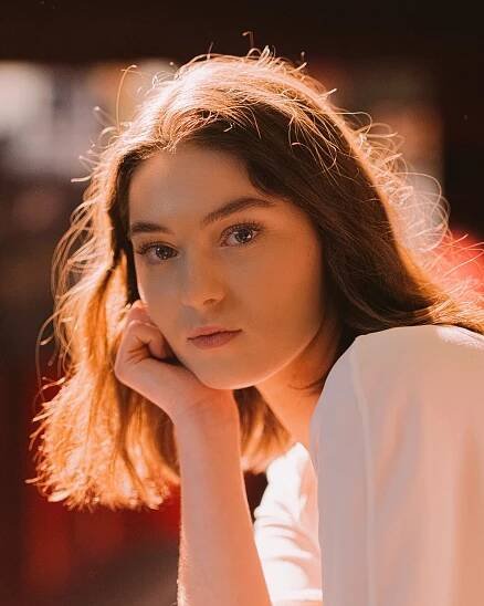 Anamaria Vartolomei, Romanian born actress, was named one of the year's revelations by the César Academy. - Cultura la dubă