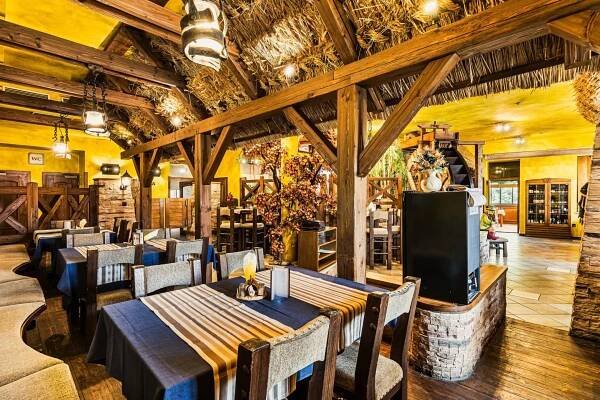 Restaurace | Hotel, pivovar, restaurace - Jelínkova vila, Velké Meziříčí