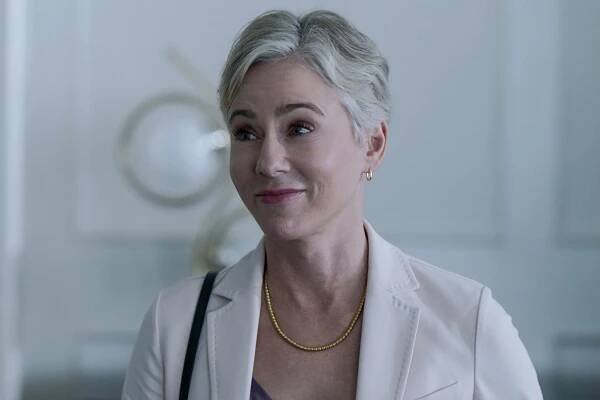 Traylor Howard as Natalie Teeger