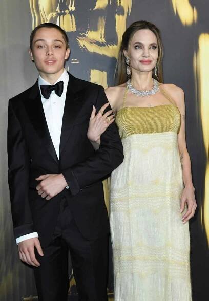 Angelina Jolie, Knox Jolie-Pitt