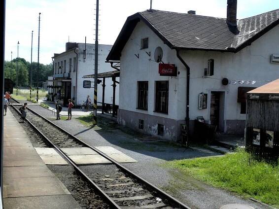 Hlubočky-Mariánské Údolí (nádraží) – Wikipedie