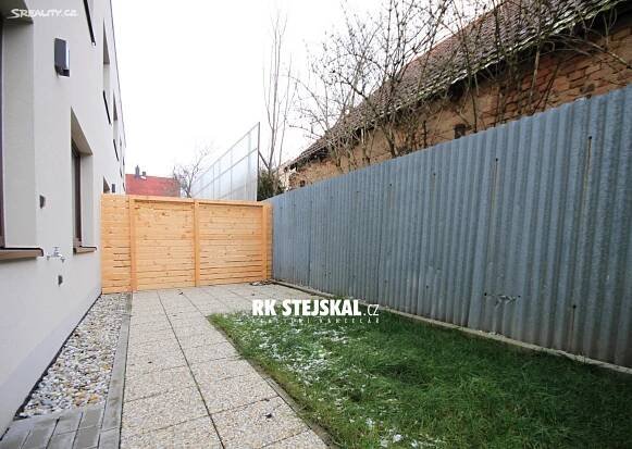 Pronájem Byt 2+kk, Čechova, Lišov